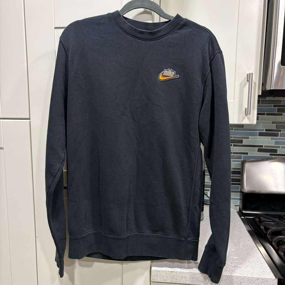 Nike men’s small tall Crewneck pullover sweatshirt